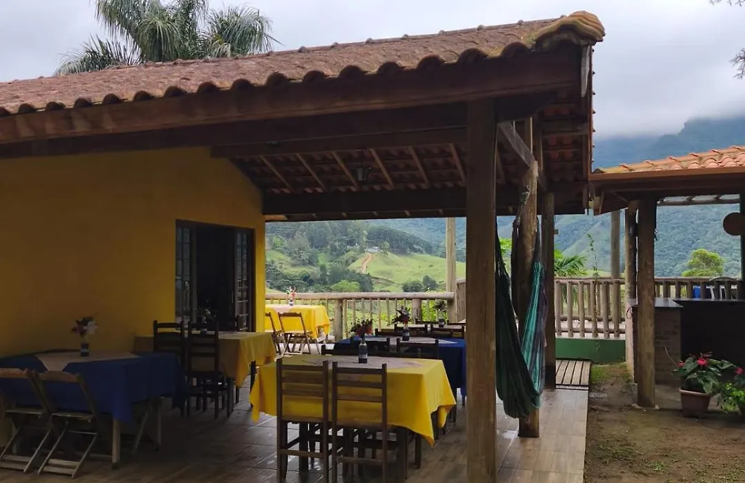Pousada E Restaurante Alem Das Nuvens-1