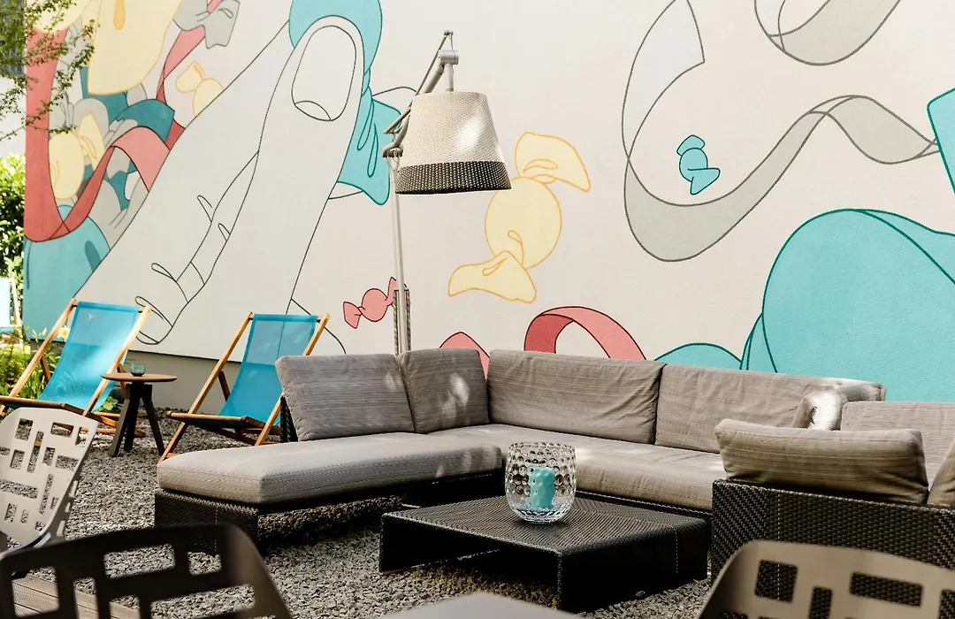 Motel One Köln-Mediapark-1