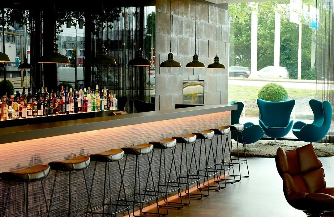 Motel One Amsterdam-1