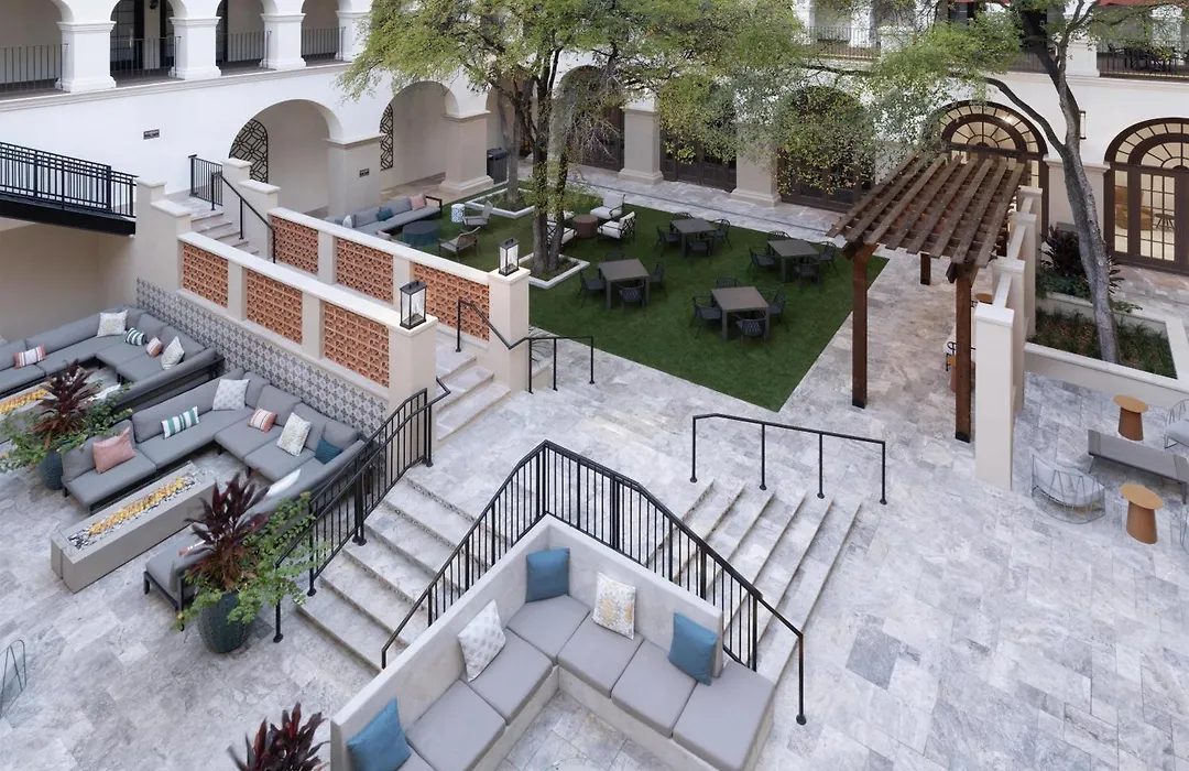 Doubletree By Hilton Austin-1