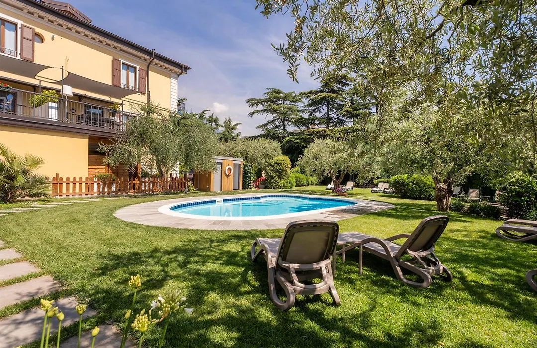 Residence Villa degli Aranci-1