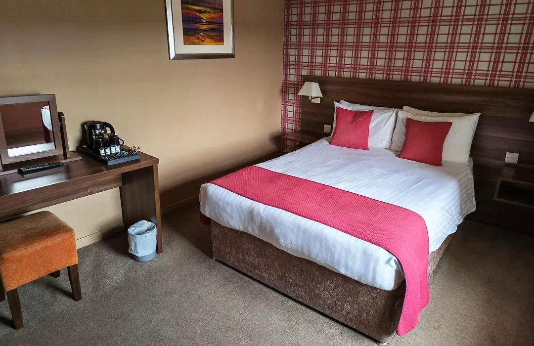 Chieftain Hotel-1