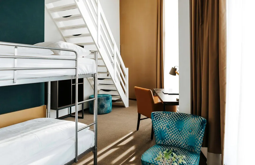The Hague Teleport Hotel - Free Parking-1