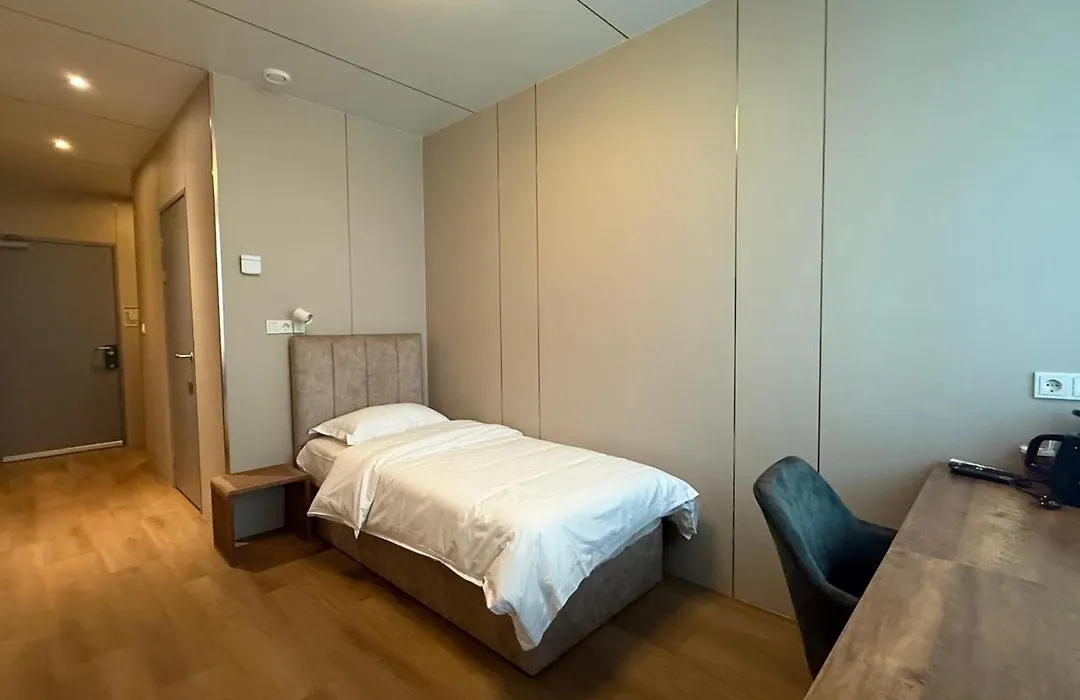 Tung Hotel-1