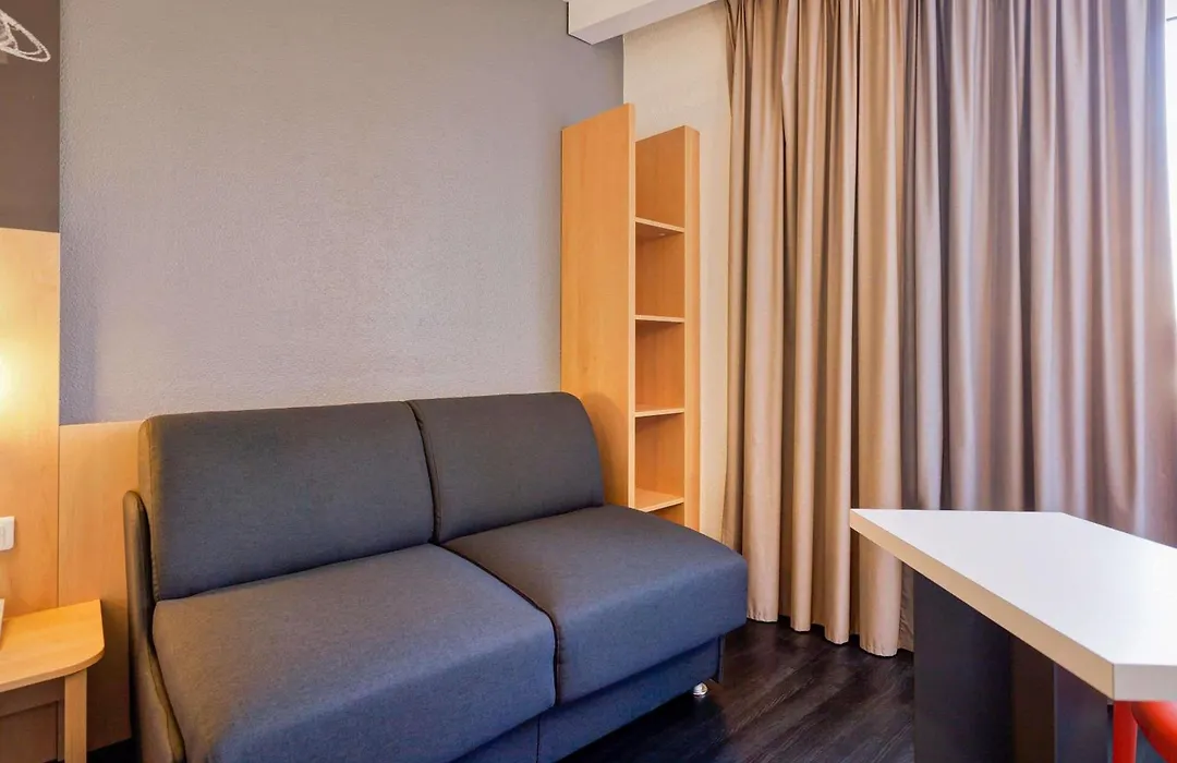 Ibis Annecy Centre Vieille Ville-1