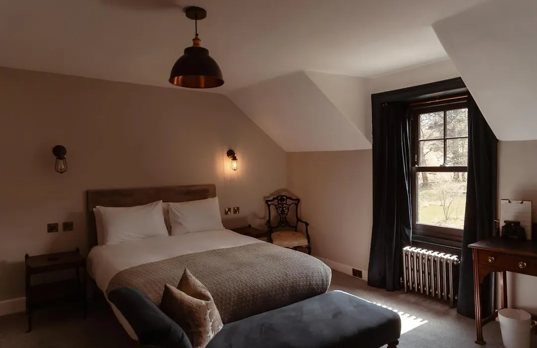 Suie Hunting Lodge-1