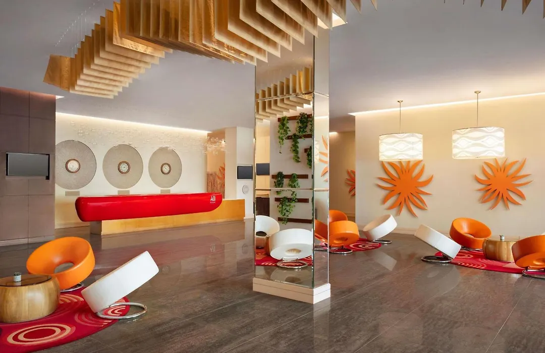 Ibis Mall Avenue Dubai-1
