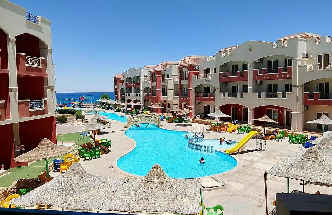 La Sirena Hotel & Resort - Families Only-1