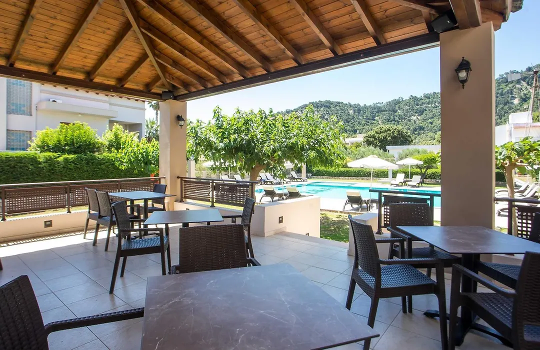 Santa Helena Hotel (Adults Only)-1