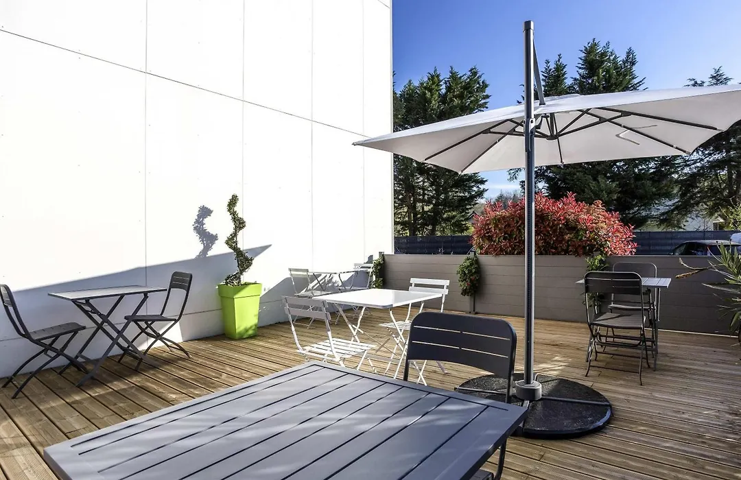 ibis budget Pau Lescar-1
