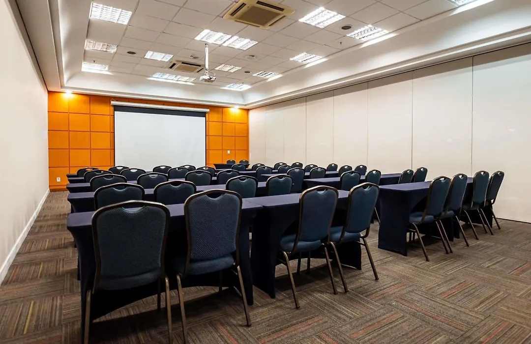 Ibis Santo Andre-1