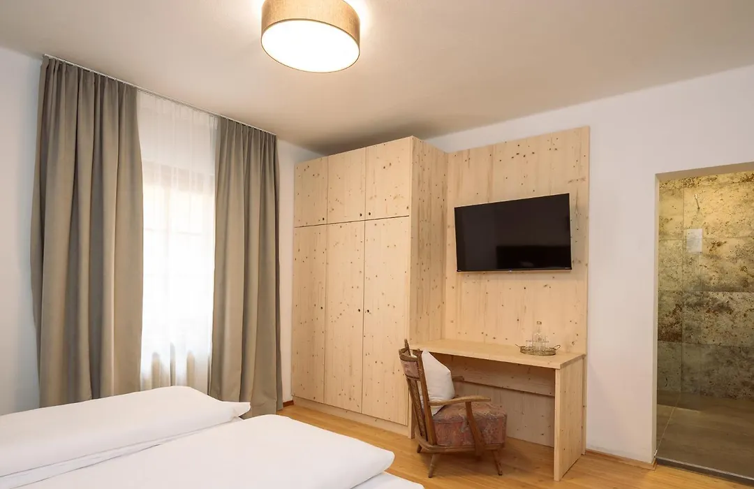 Hotel Hello-1