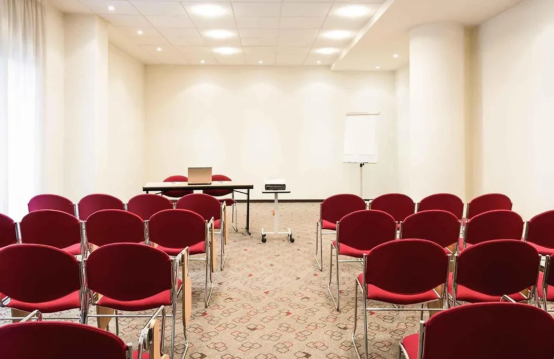 Hotel Ibis Milano Malpensa-1