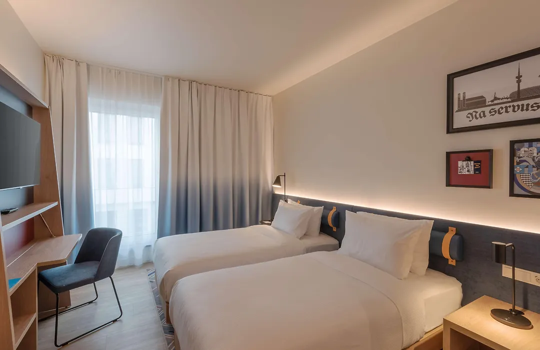 Hampton By Hilton Munich City North-1