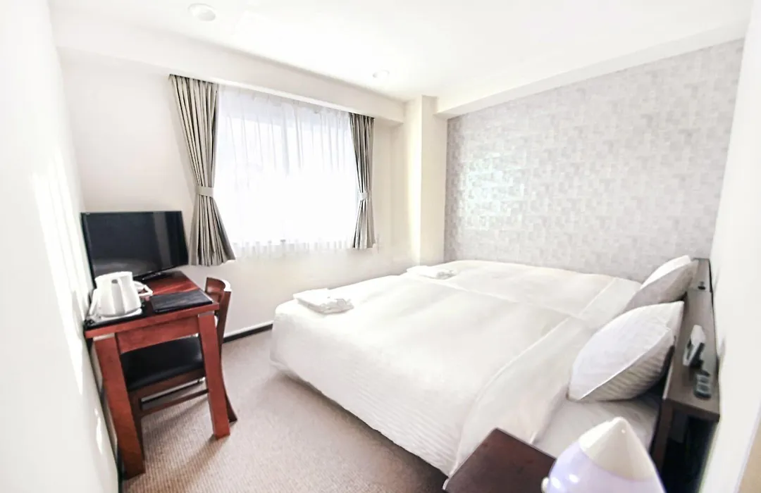 Toho Hotel-1