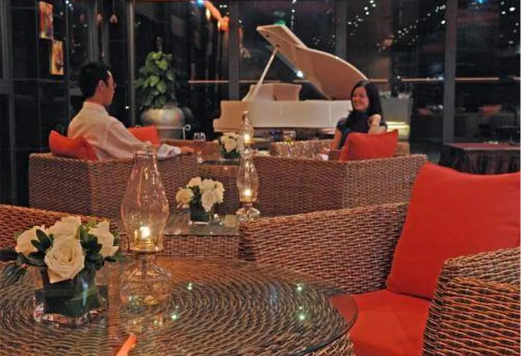 Gloria Plaza Hotel Kangqiao-1