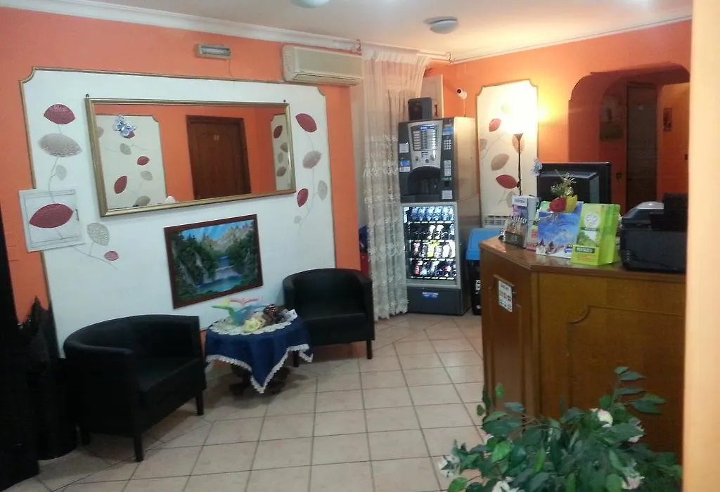 Roxena House-1