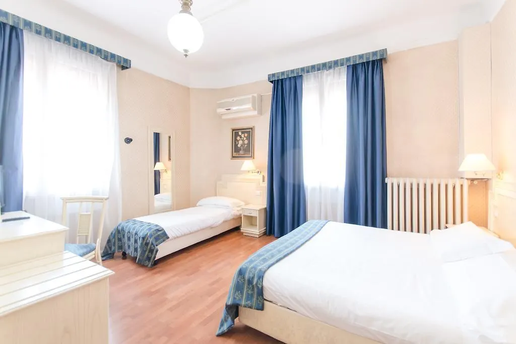 Hotel Centrale-1