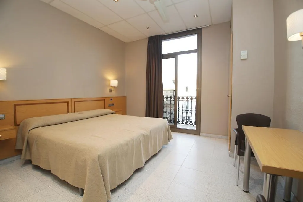 Hostal Nuevo Colon-1