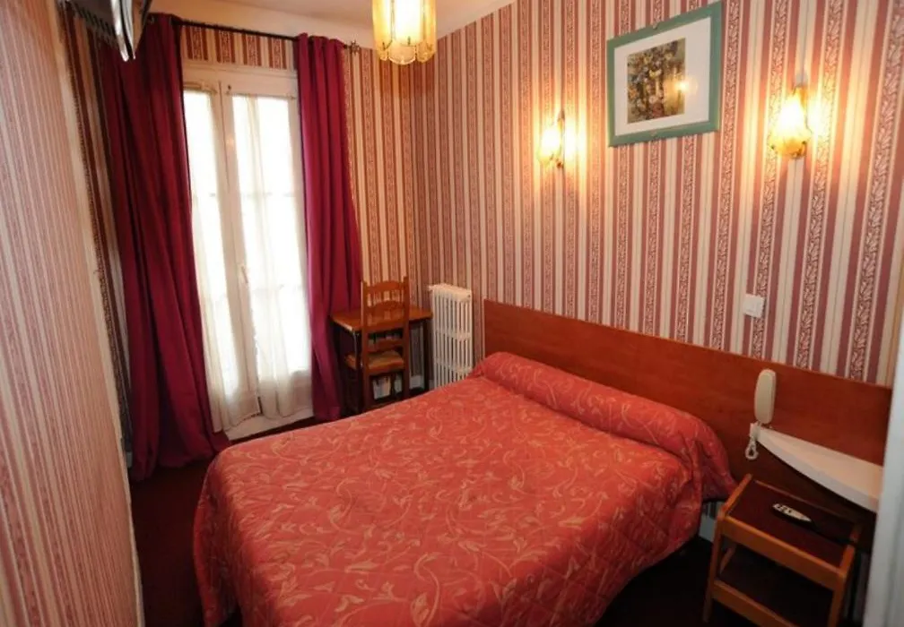 Sully Hôtel-1