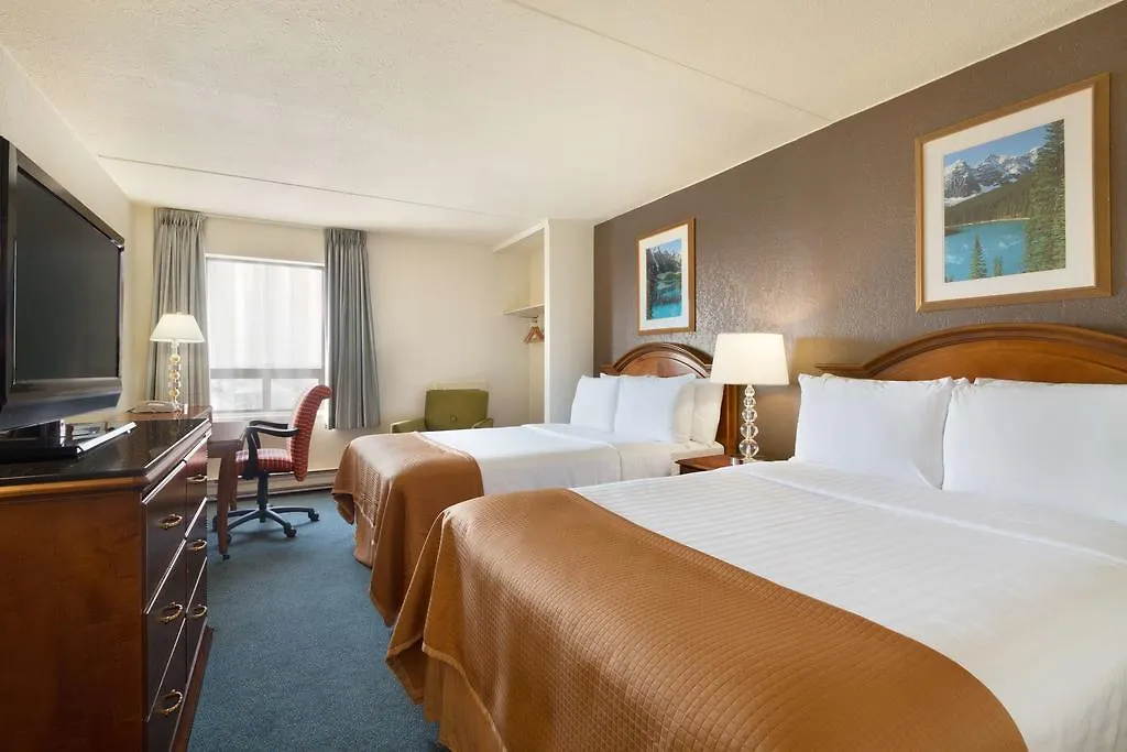 Travelodge Calgary Macleod Trail-1