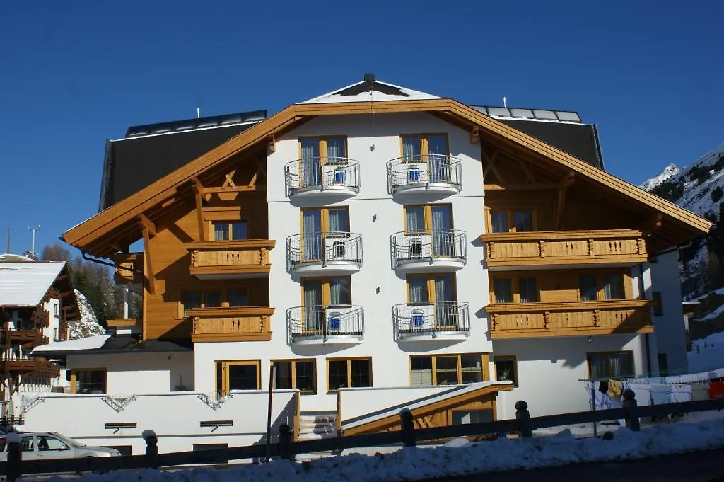Haus Bergkristall-1