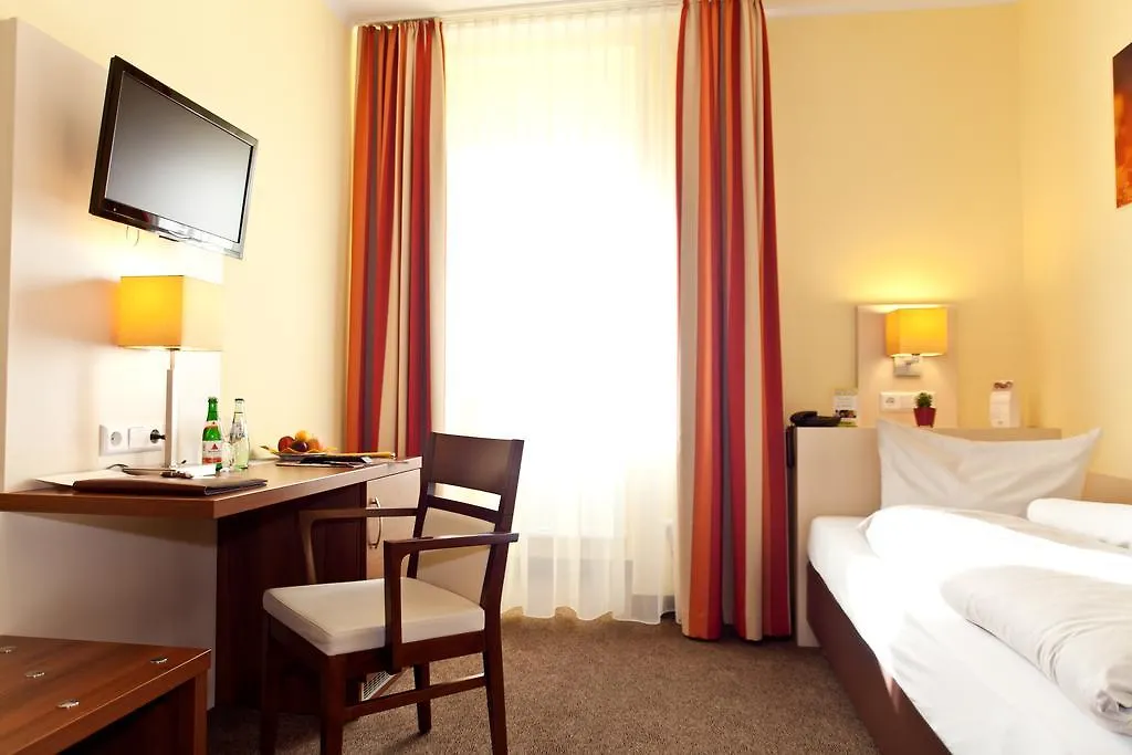 Hotel Strauss-1