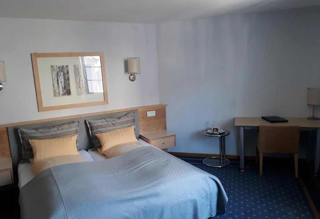 City Hotel-1
