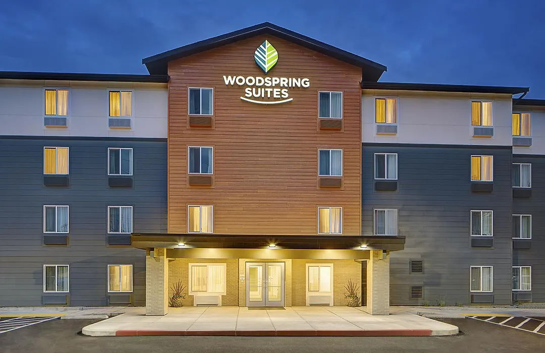 Woodspring Suites Seattle Everett-1