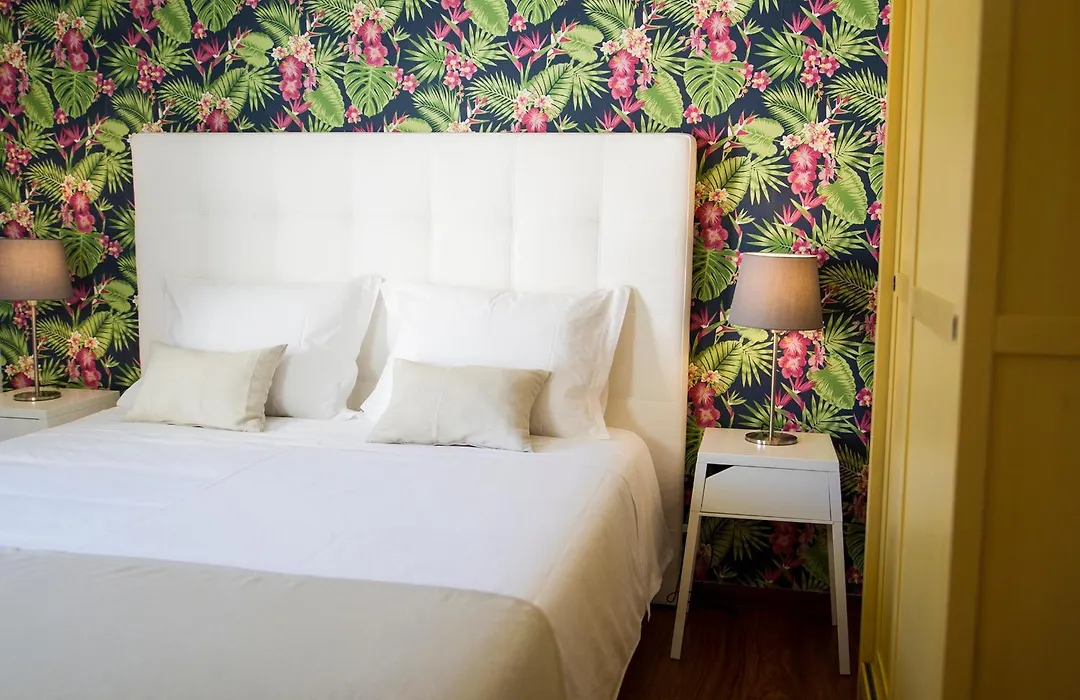 Art 4 You Cascais Suites-1