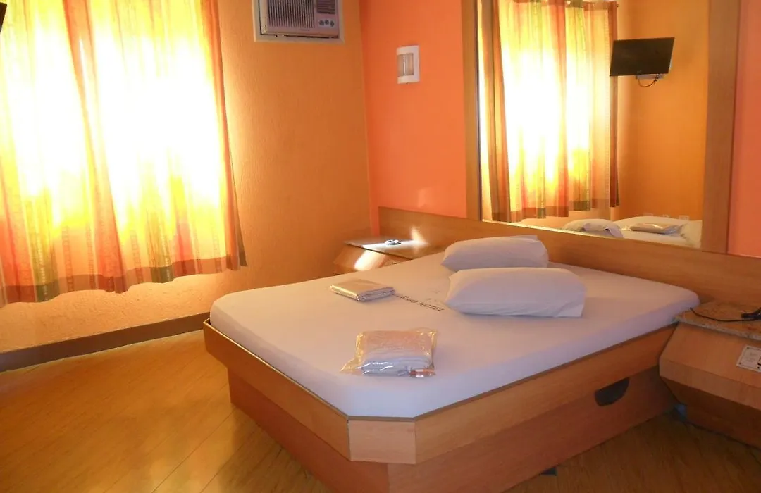 Jumbo Hotel (Adults Only)-1
