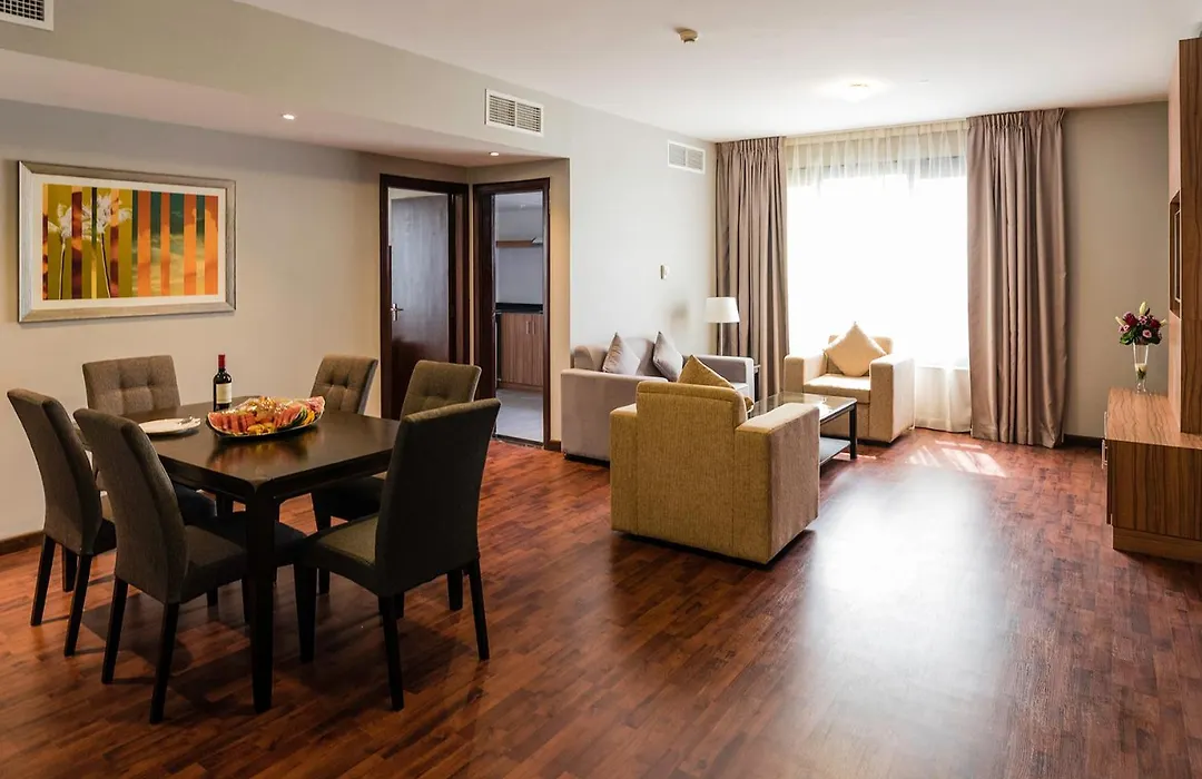 Emirates Plaza Hotel-1