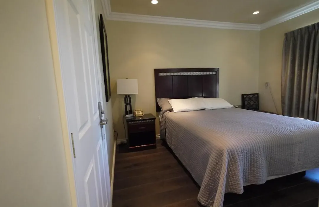 Trylon Hotel - Hollywood-1