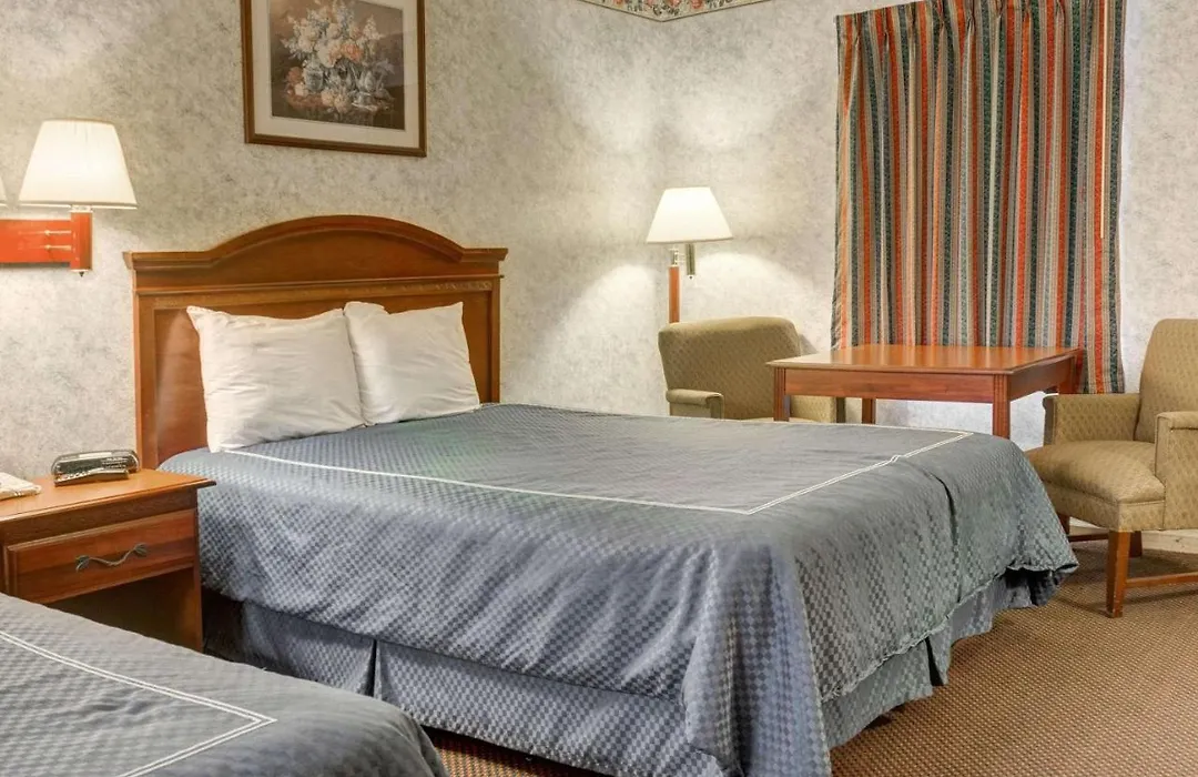 Rodeway Inn & Suites Williamsburg-1