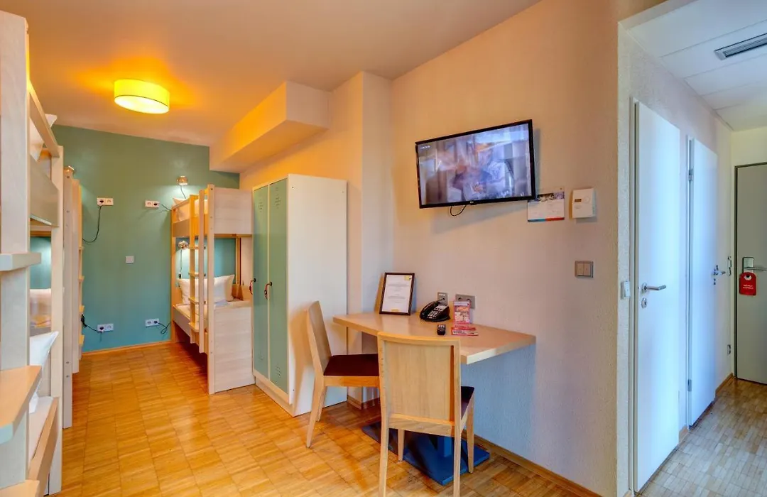 Meininger Hotel Frankfurt/Main Messe-1