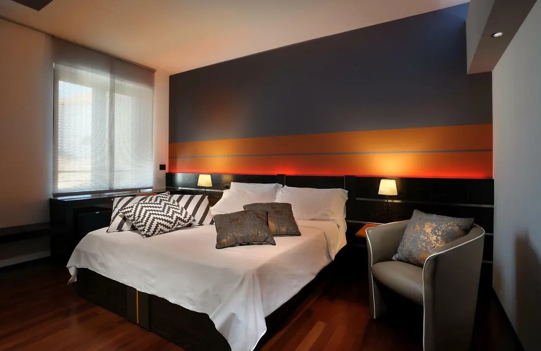 Urban Trend - Guest House-1