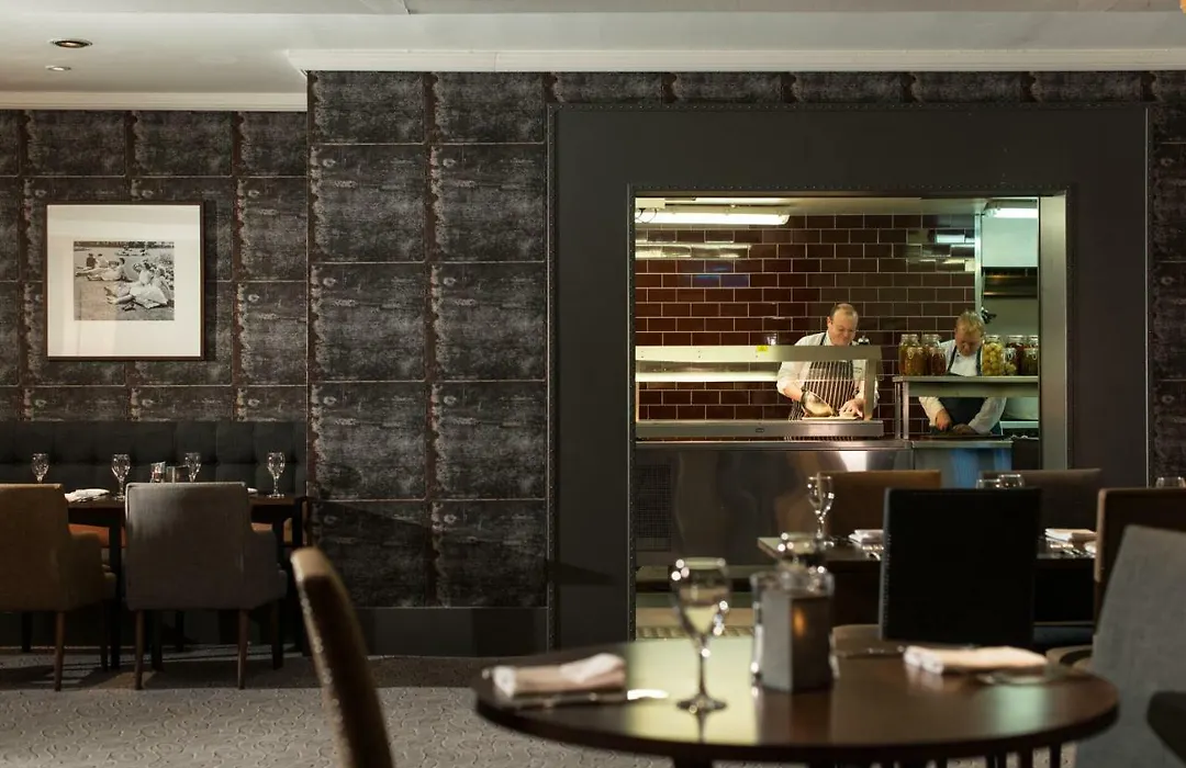 Glasgow West Hotel By Compass Hospitality-1