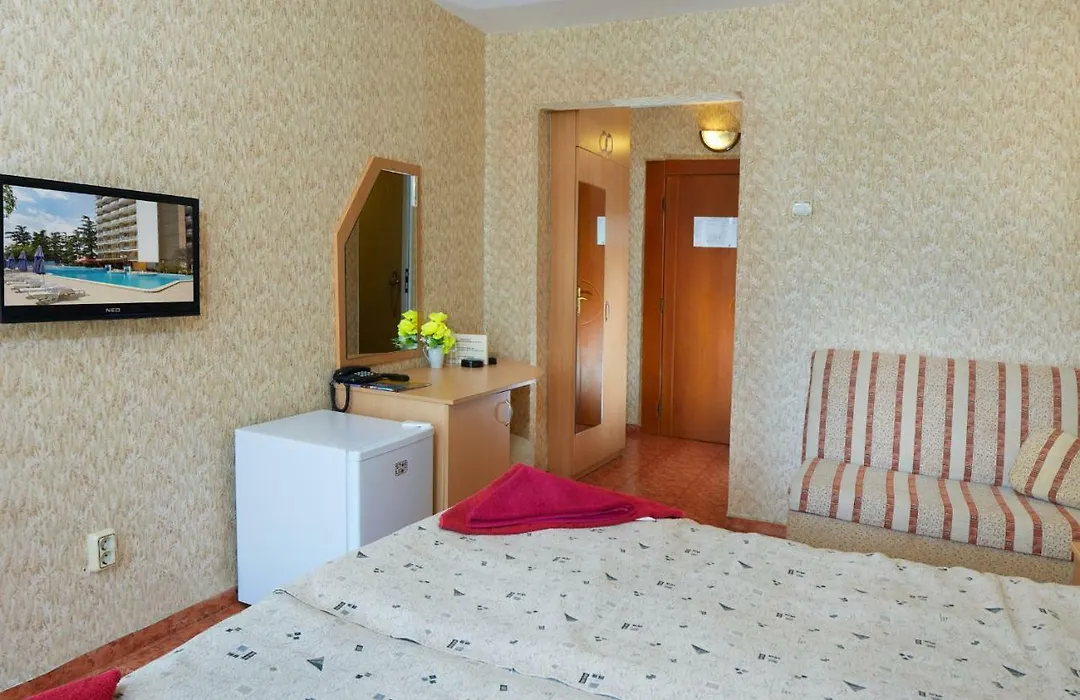 Hotel Yantra-1
