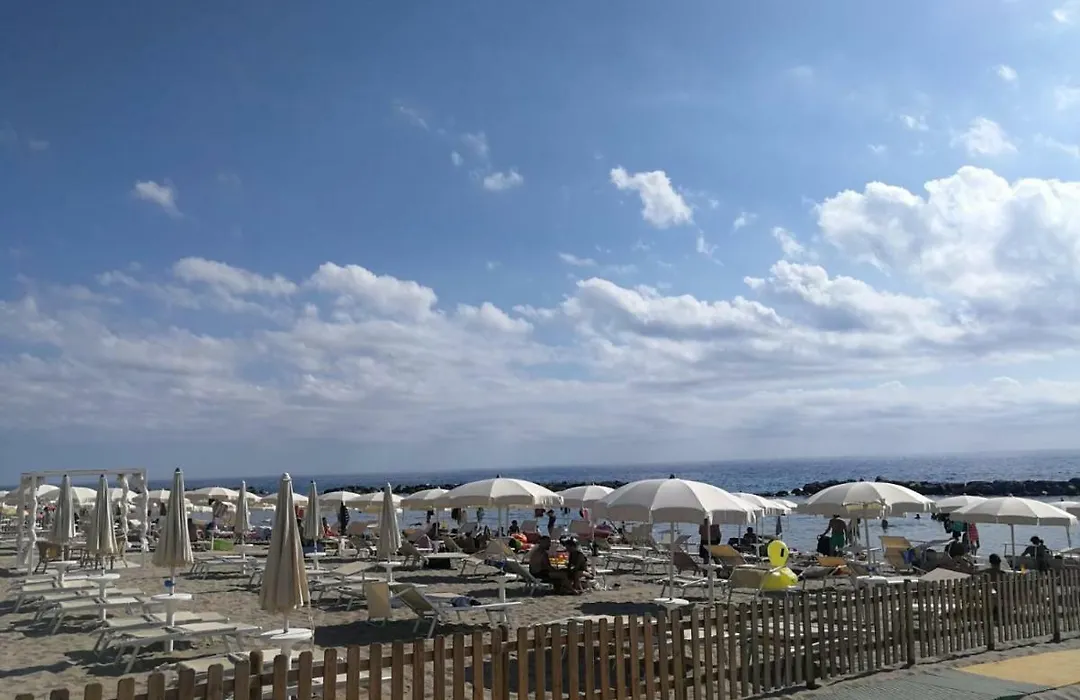 B&B Crispino-1