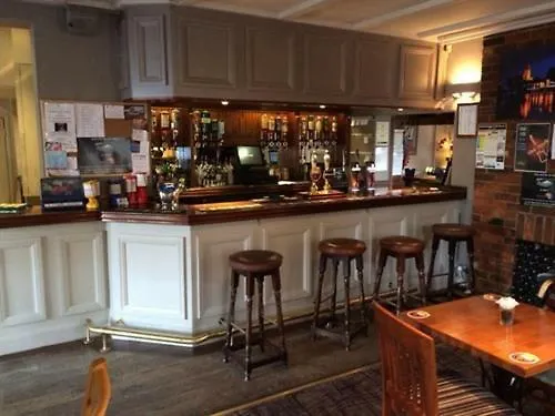 Prince Of Wales Marlow-1