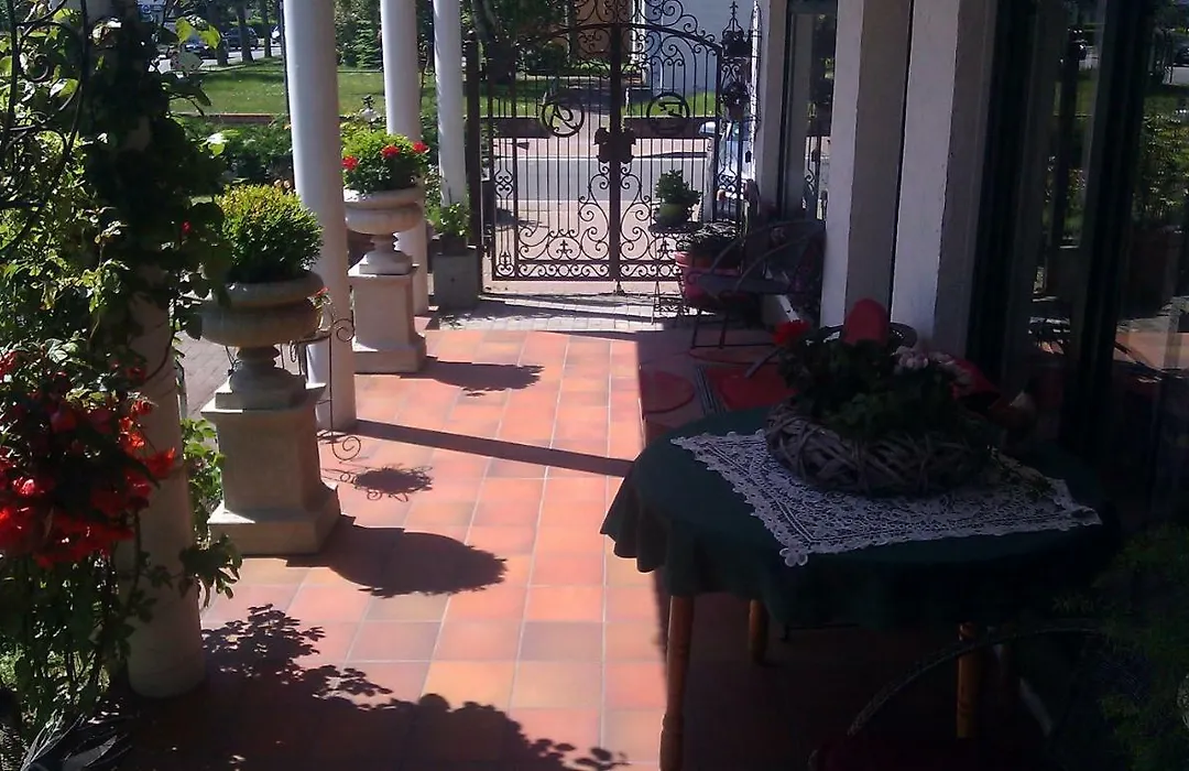 cafesahne u Pension-1