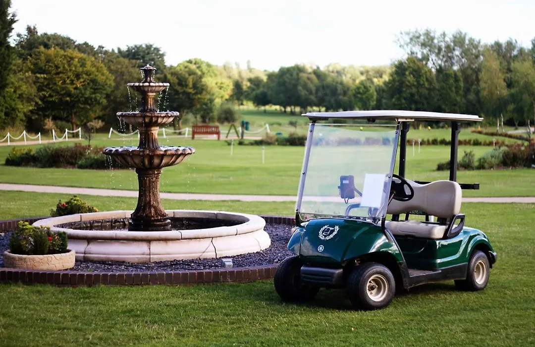 Calderfields Golf & Country Club-1