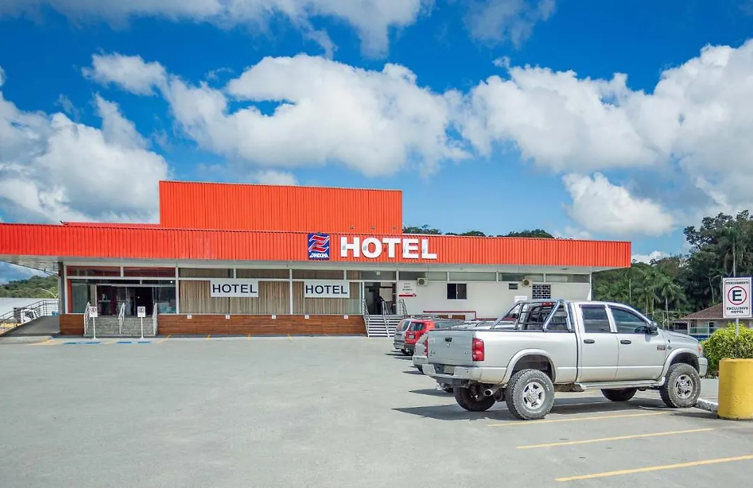 Hotel Zandoná-1