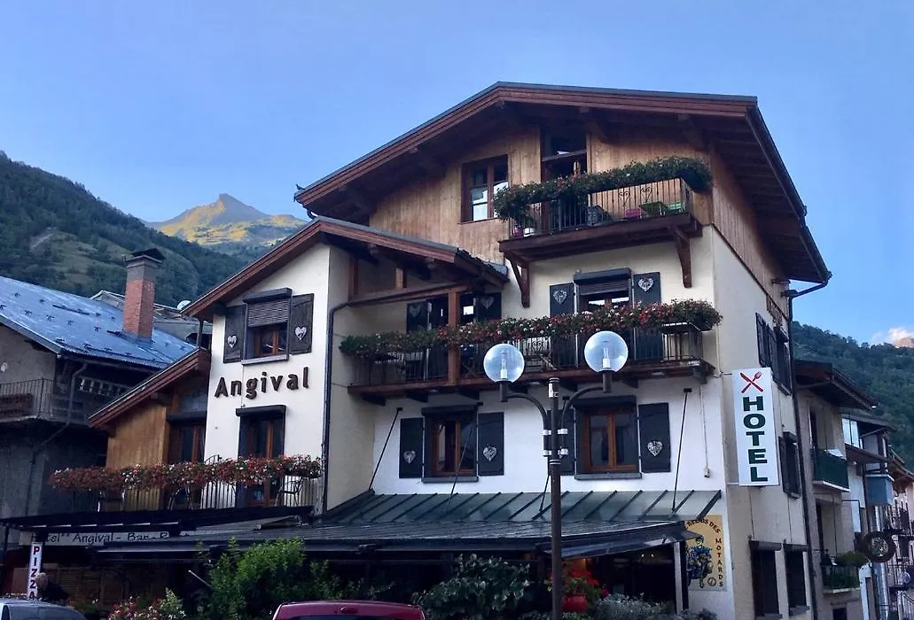 Hôtel Restaurant Angival - Chambres et Appartement-1
