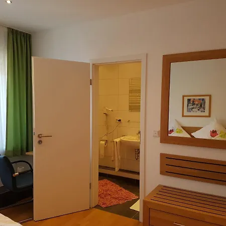 Hotel Pension Haus Pooth-2