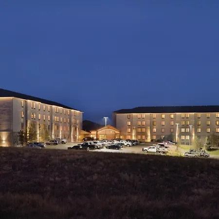 Bakken Airport Xwa Hotel & Studios-2