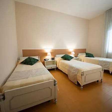 Hotel Venezuela-2