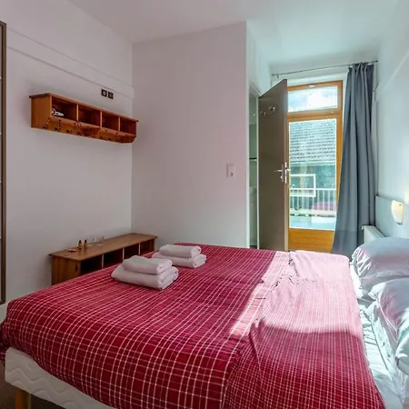 Hotel Les Aravis-3