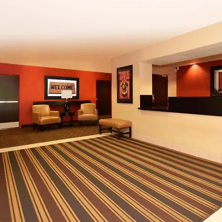 Extended Stay America Select Suites - Milwaukee - Wauwatosa-2