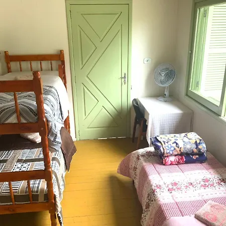 Pedra Branca Eco Hostel e Camping-3